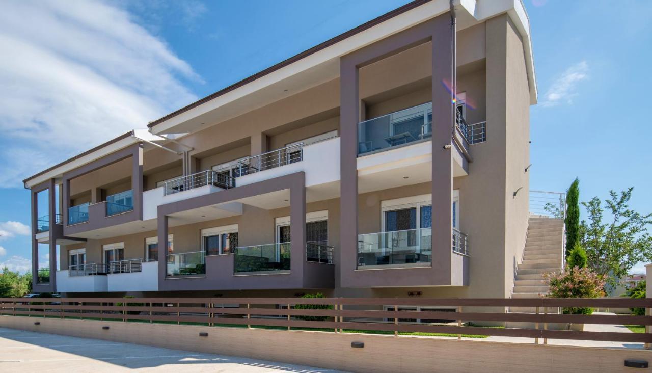 Sithonia Suites Luxury 2 Beds Studio, Semi-Ground Floor Nikiti  Extérieur photo
